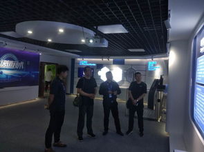 計(jì)算機(jī)系一行考察河南八六三軟件股份